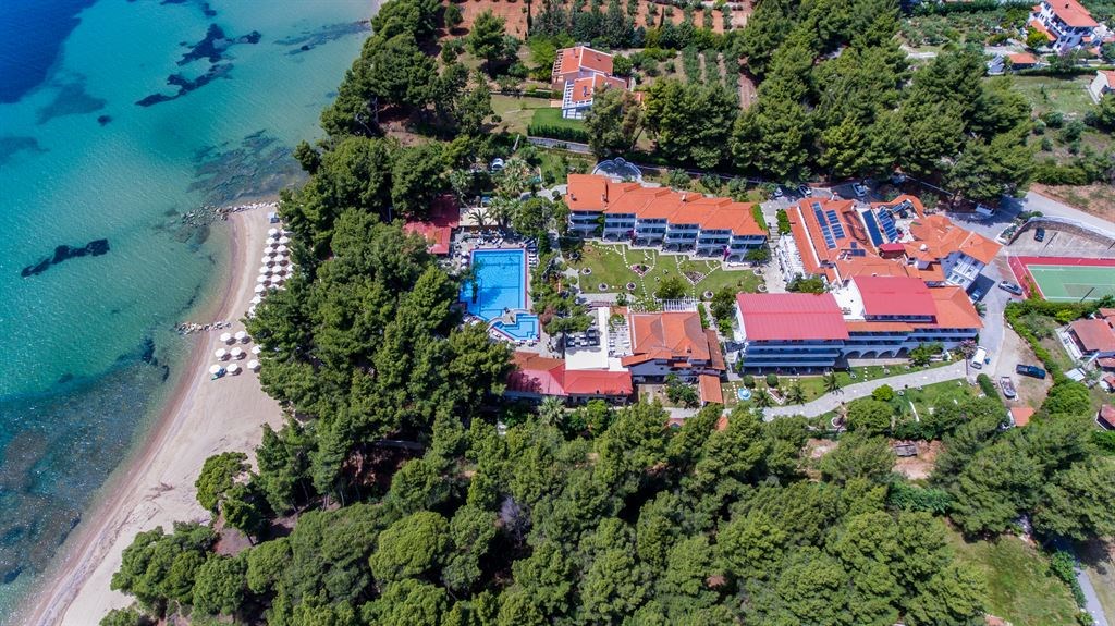 Porfi Beach Hotel